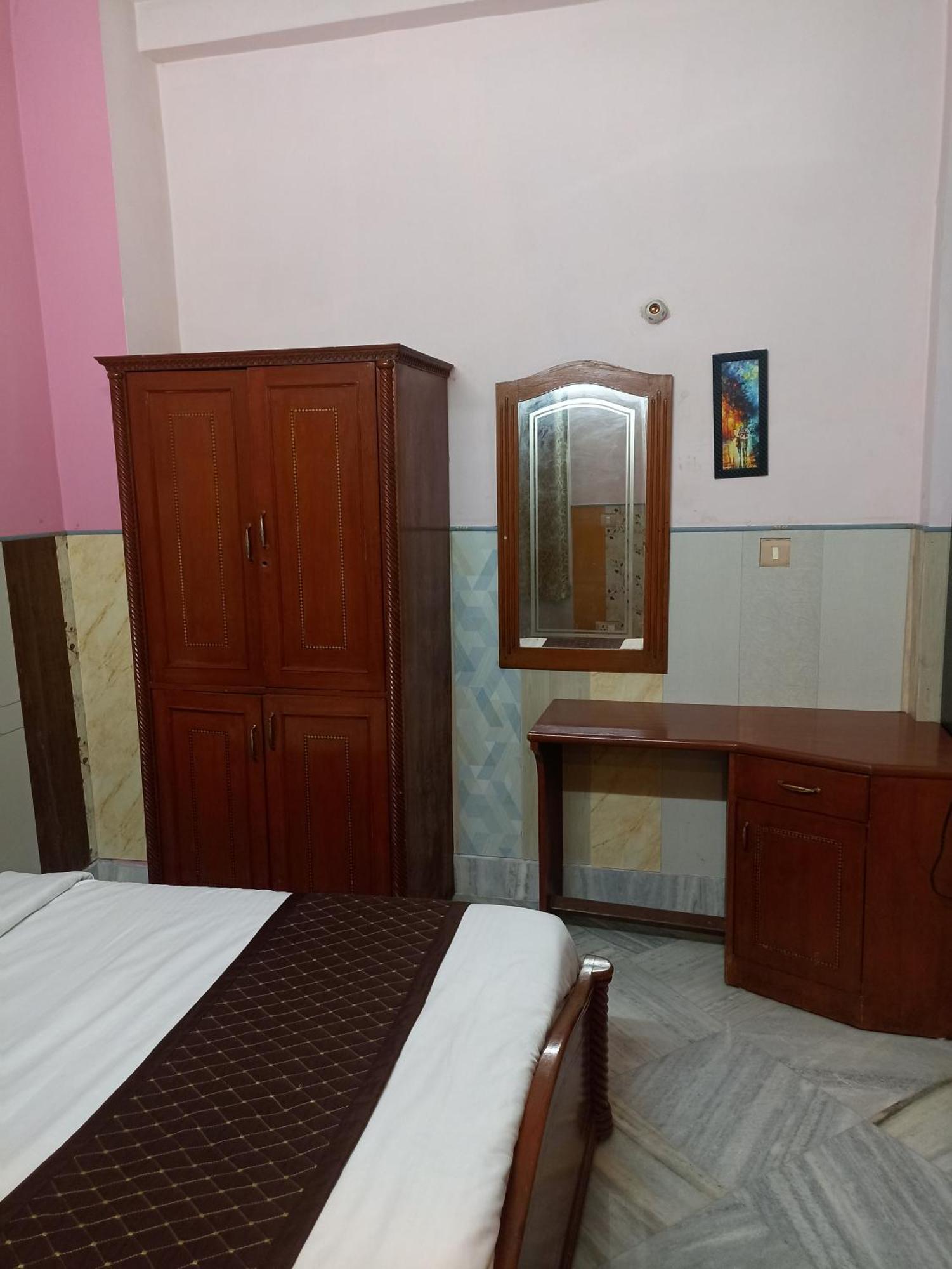 Hotel Riz Varanasi Exteriör bild