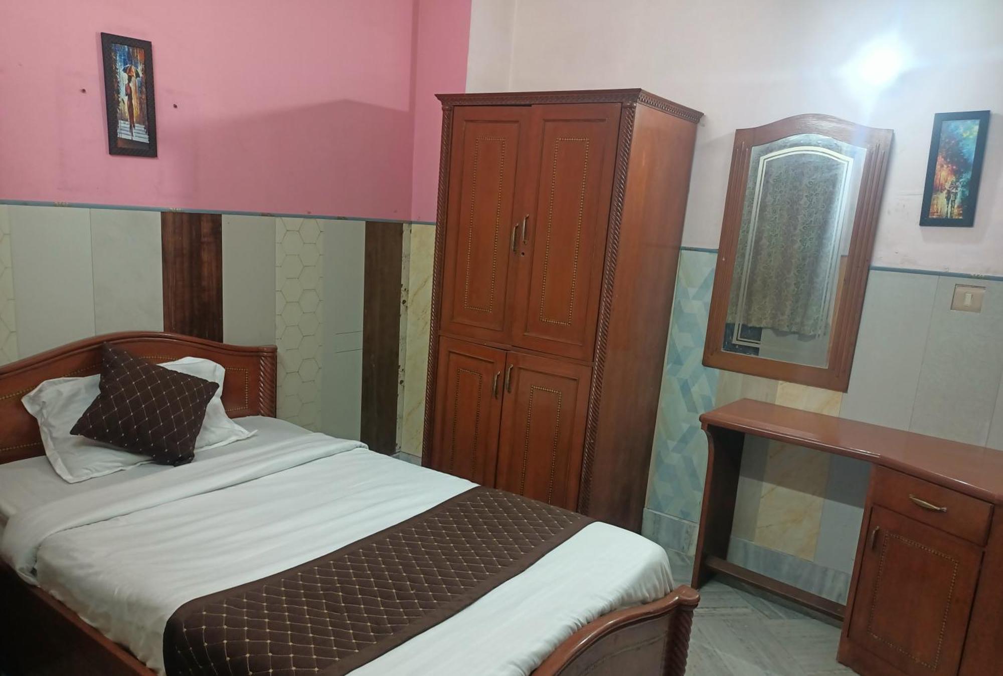 Hotel Riz Varanasi Exteriör bild