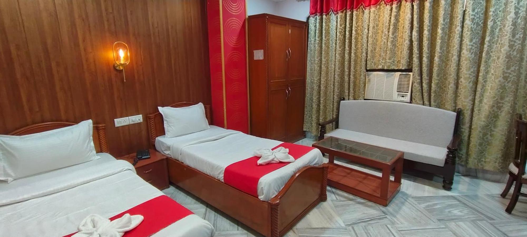 Hotel Riz Varanasi Exteriör bild