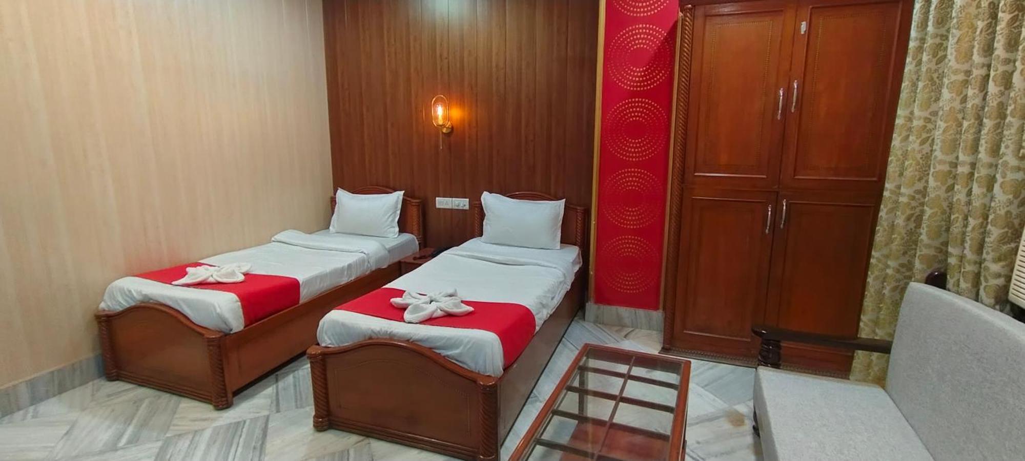 Hotel Riz Varanasi Exteriör bild